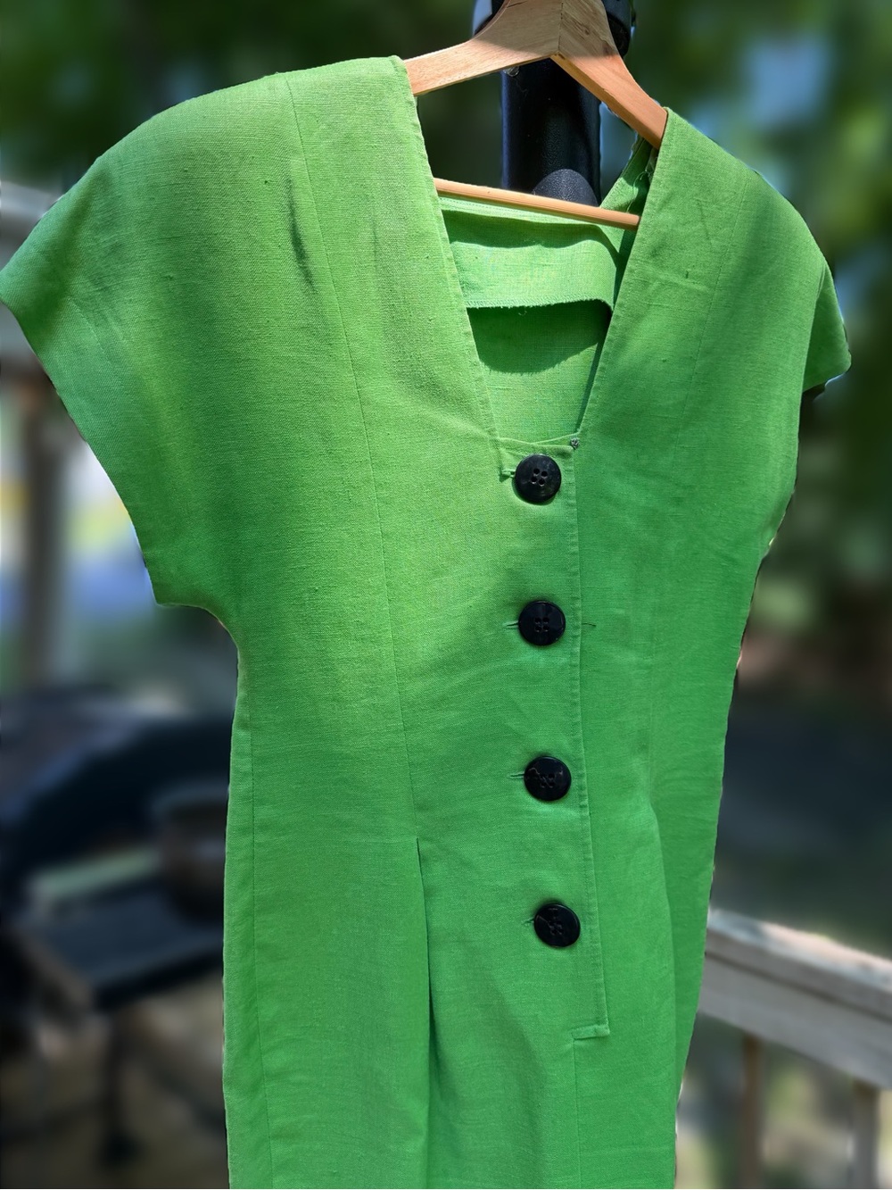 80’sLinen Liz Claiborne Chartreuse Dress ETSY’s TRENDING COLOR OF THE SEASON - Picture 1 of 8